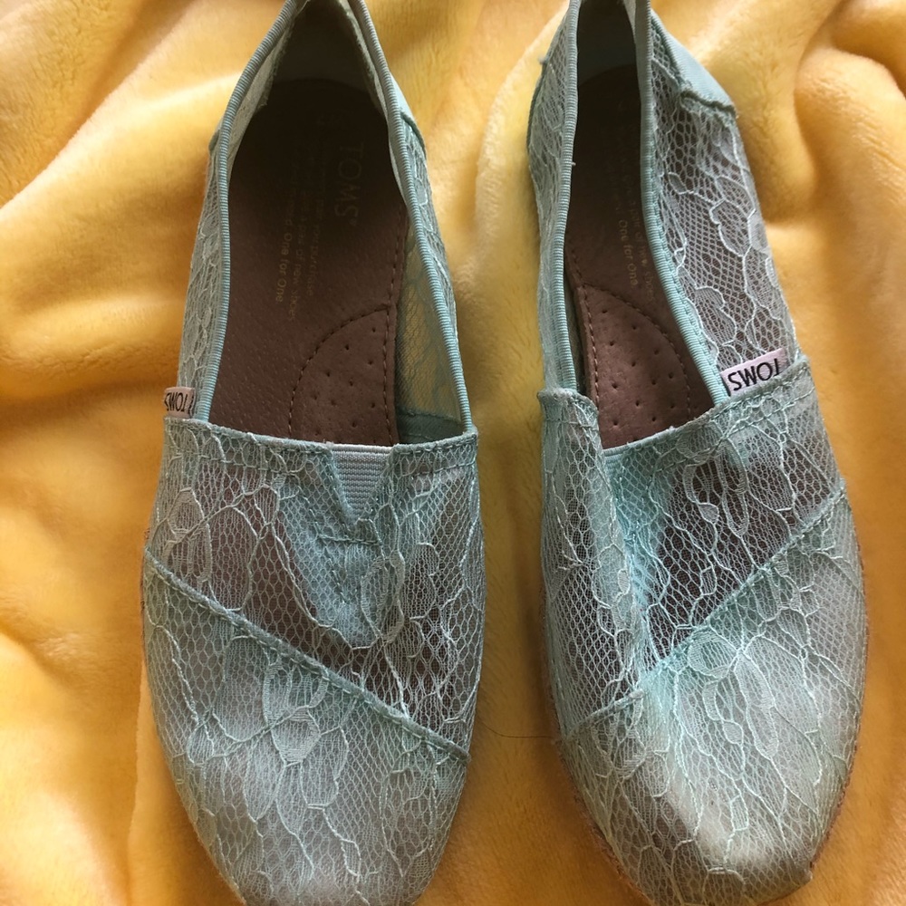 Lace Mint Green Toms